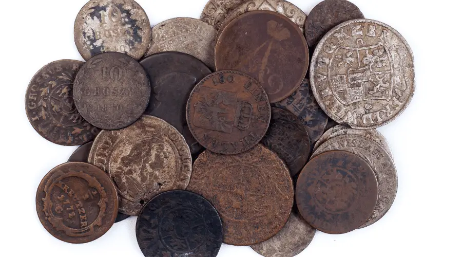 how-to-clean-dirty-coins-at-home
