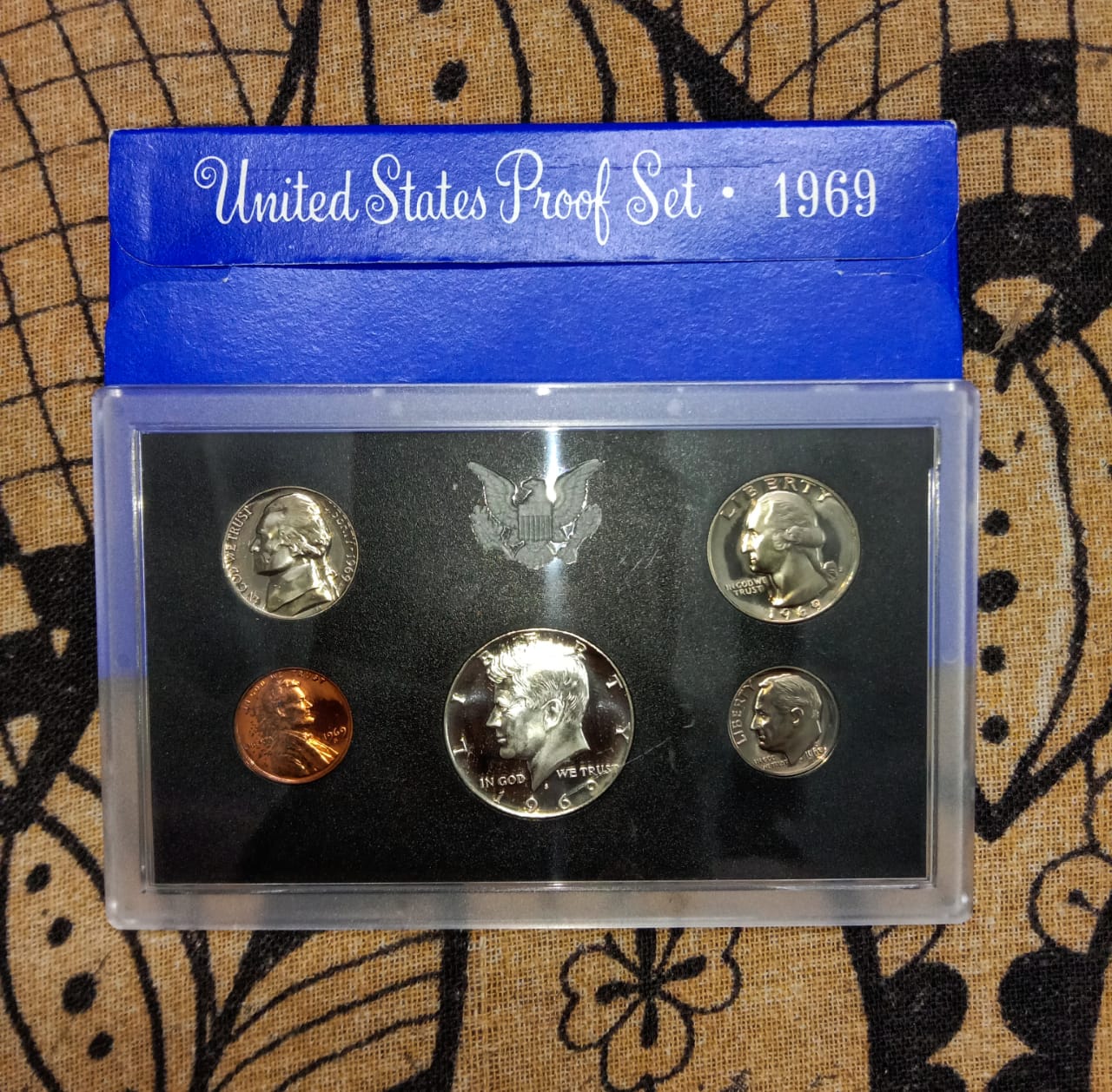 1969 United States Mint proof set in packaging