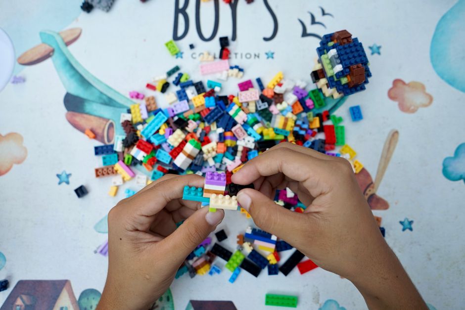 How to Store Loose LEGO Minifigures, Accessories, and Spare Parts Without Losing Them 2 collectible toys photo